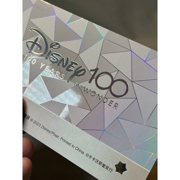 Finding Nemo Dory Disney100 Kakawow Refractor Ticket Jumbo Card LT. Edition 2386 - Picture 5 of 6